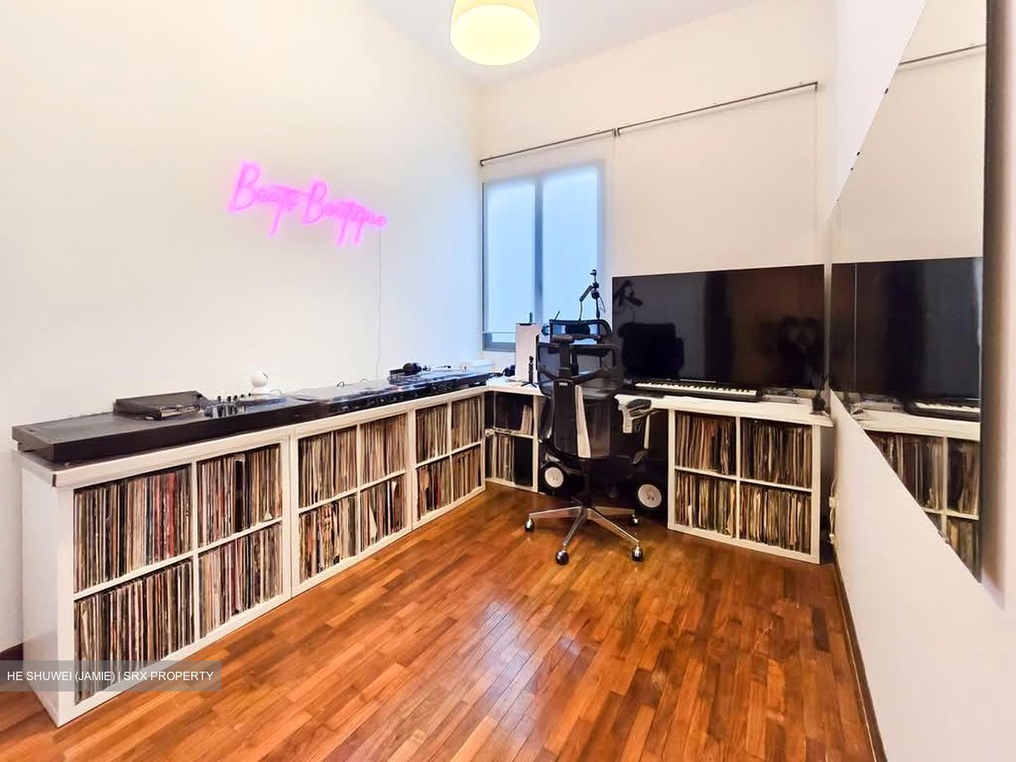 The Waterina (D14), Apartment #568069671